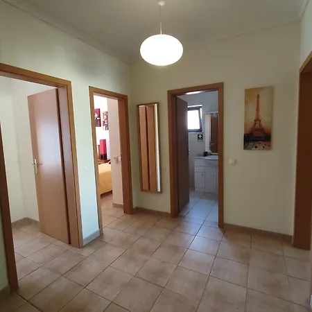 Apartment T3 2ºb Navegantes - Casas & Papeis Armacao de Pera